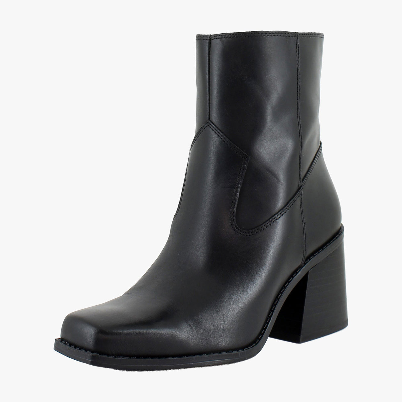 Vince Camuto Sybren