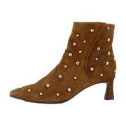 Dark Chestnut Stud