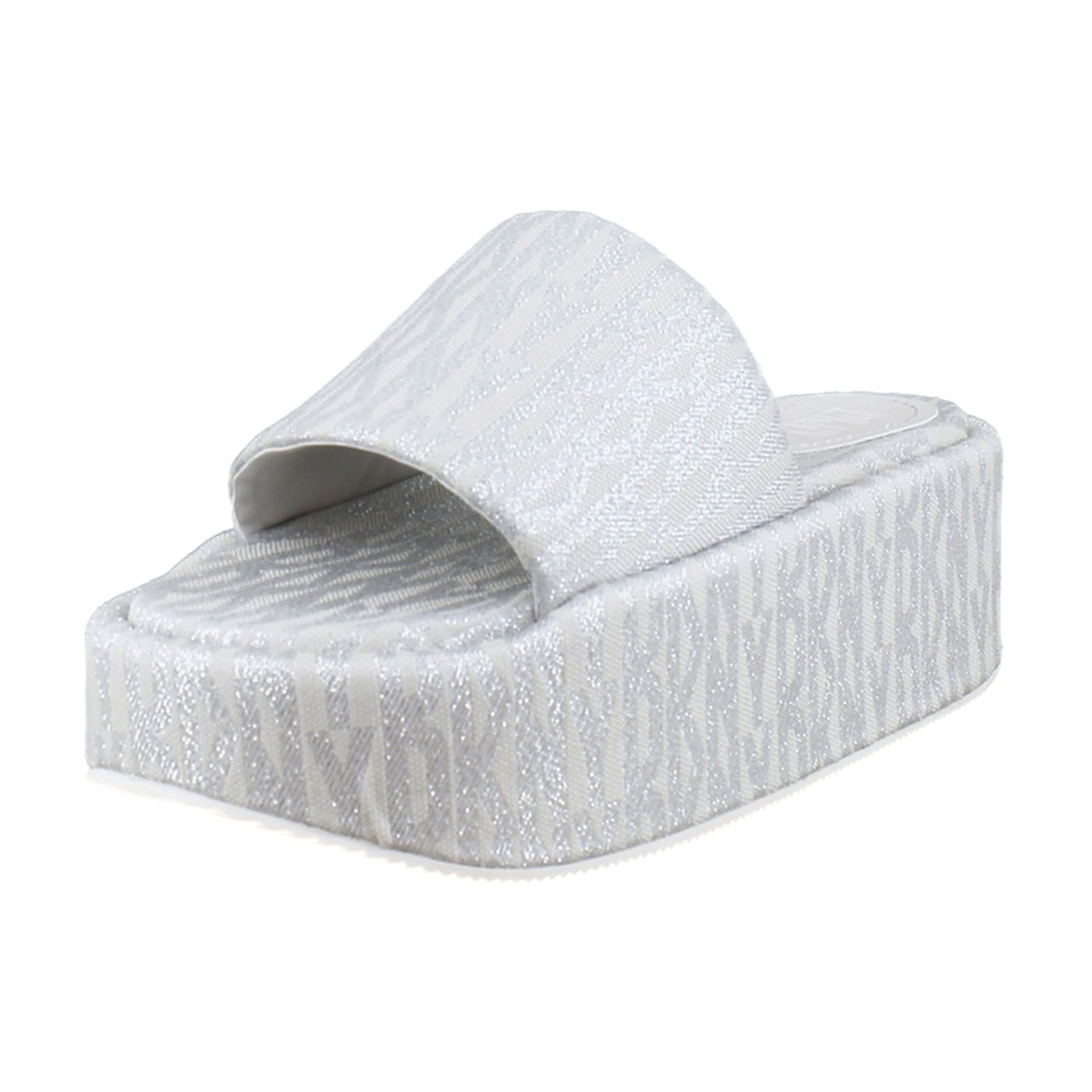 Silver/Eggnog